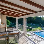 House Rilovic By Guide * 그루다