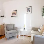 House Rilovic By Guide Villa *