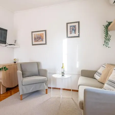 House Rilovic By Guide Villa *